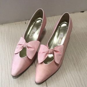 Vintage Pink Silk Pumps with Bows, 1930s style shoes